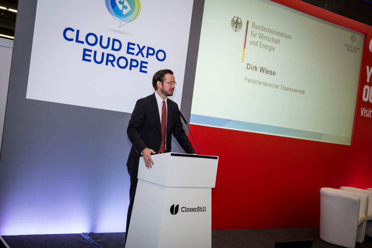 : Dirk Wiese, Parlamentarischer Staatssekretär bei der Bundesministerin für Wirtschaft und Energie © Copyright Cloud Expo Europe